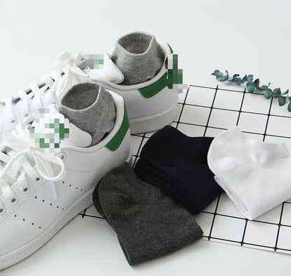 Disposable Socks (100 Pairs Random Mix) | Clean, Convenient, Comfortable